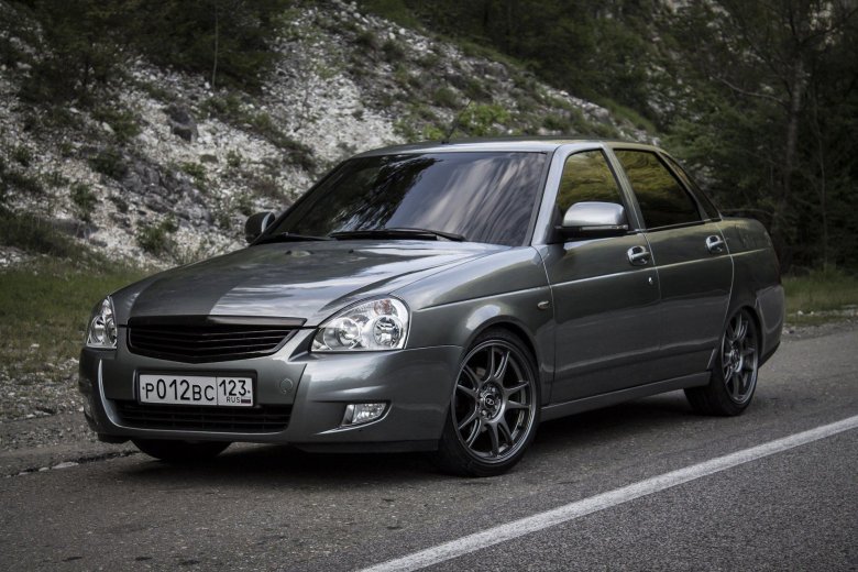 Лада Приора седан