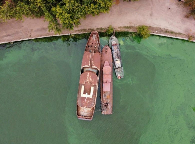 Нагатинский Затон кладбище кораблей