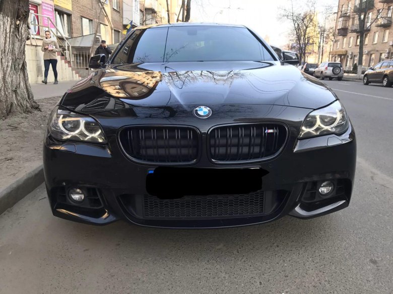 БМВ м5 ф10 Рестайлинг черная