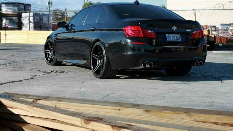 BMW m5 f10 Black