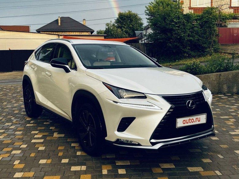 Лексус нх200 2021