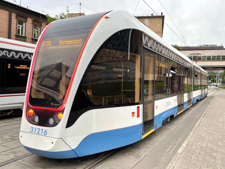 Трамвай 31216