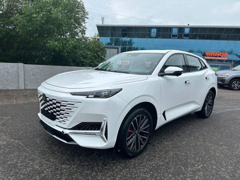 Белый Changan Uni-k 2.0 at 226 л.с 4wd 2024