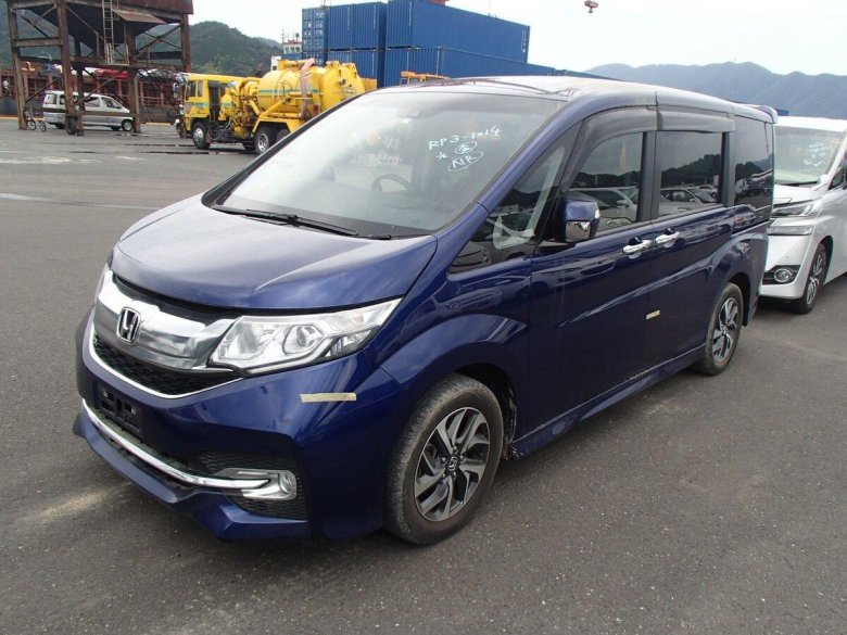 Honda Stepwgn 2015