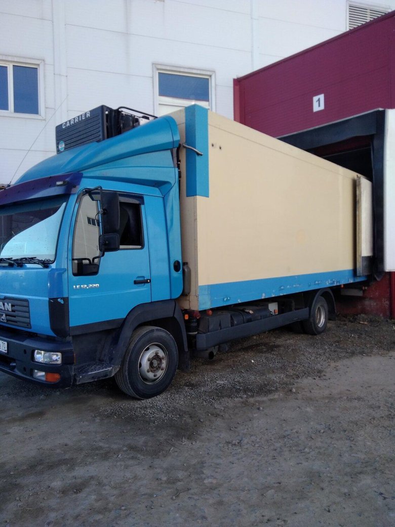 Мерседес 814 синий