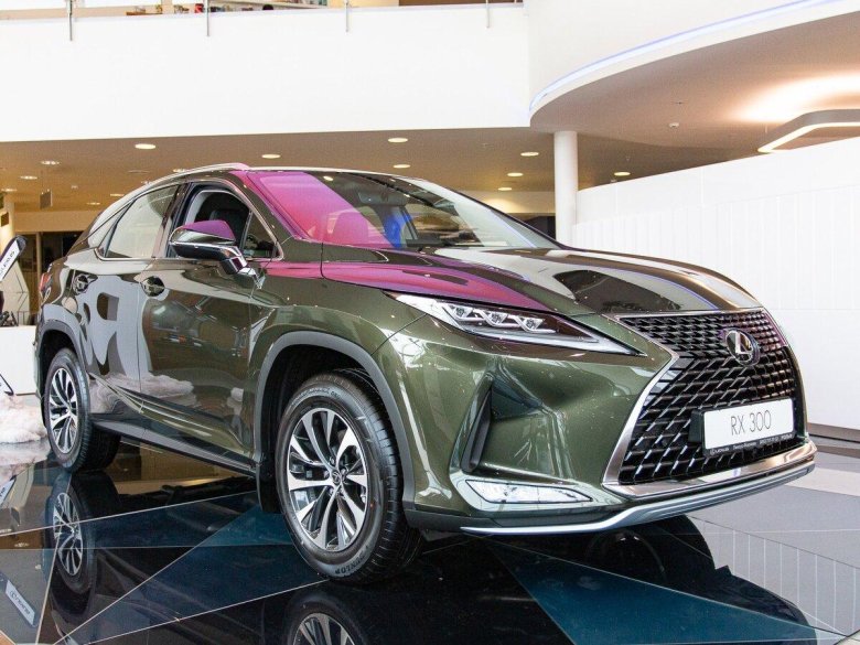 Зеленый Лексус РХ 300 новый