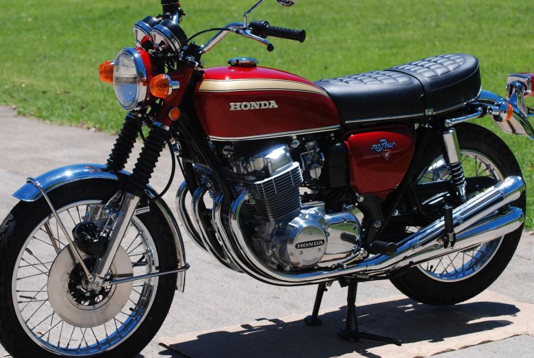 Honda 750 old