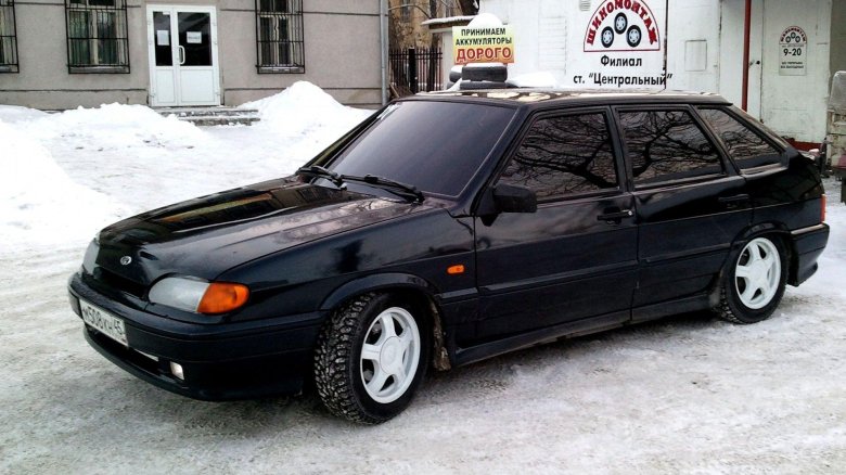 ВАЗ 2114 черная тонированная