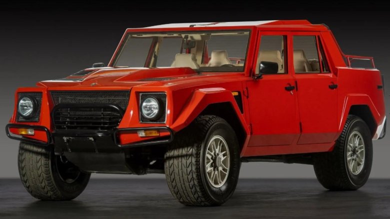 Lamborghini lm002