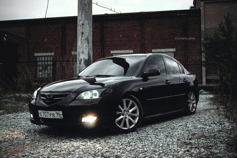 Мазда 3 BK седан черный