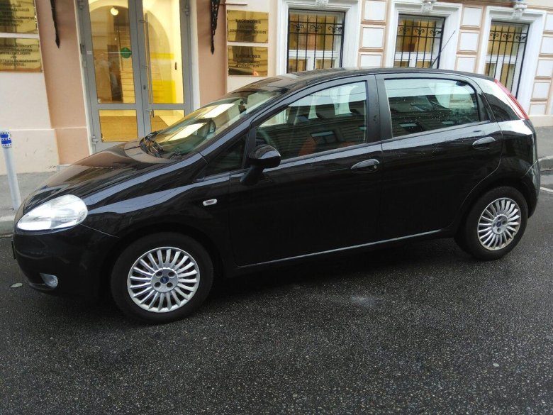 Фиат Пунто черный
