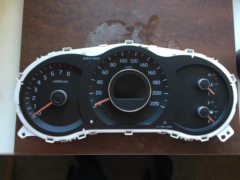 Щиток приборов Kia Rio 3