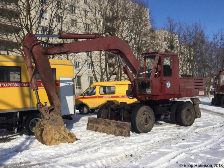 ЭО-3323 экскаватор