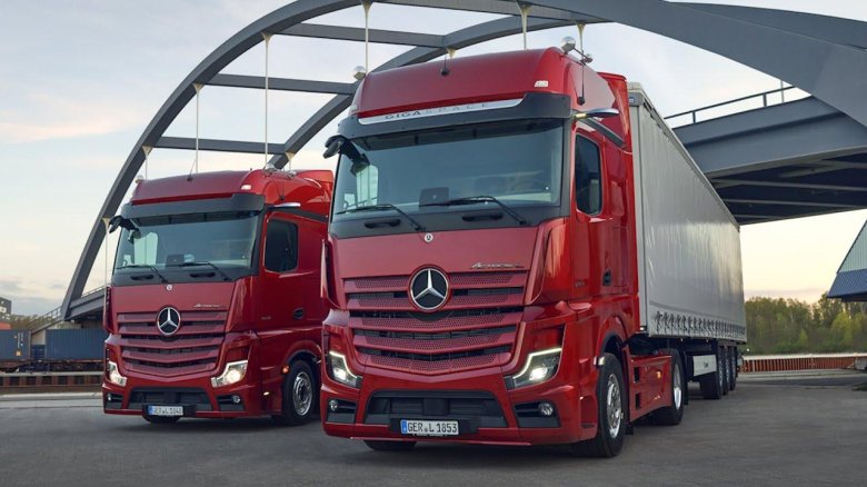Mercedes Benz Actros 2022