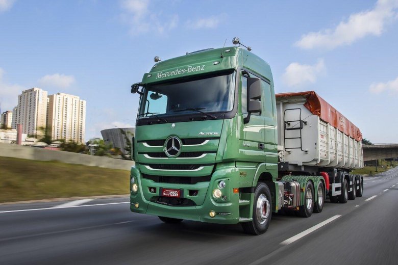 Mercedes Benz 2546 Actros