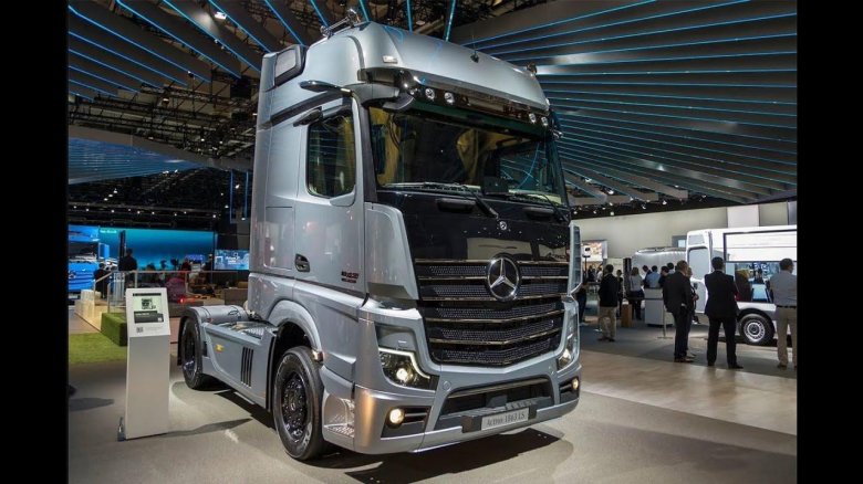 Мерседес-Бенц Актрос 2020