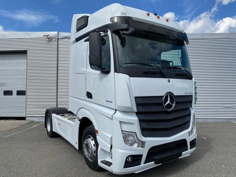 Мерседес-Бенц Актрос 2020