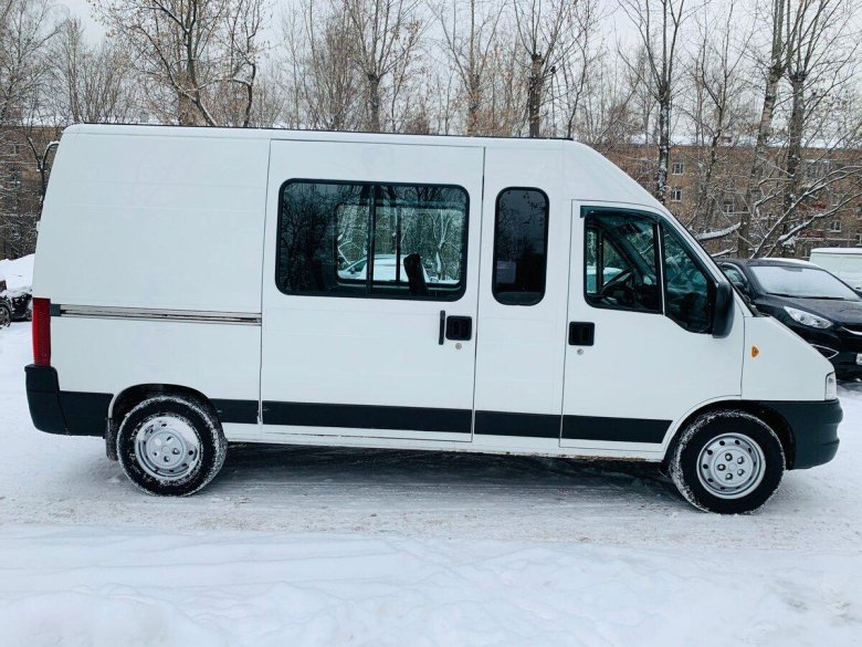 Внутри автомобиля