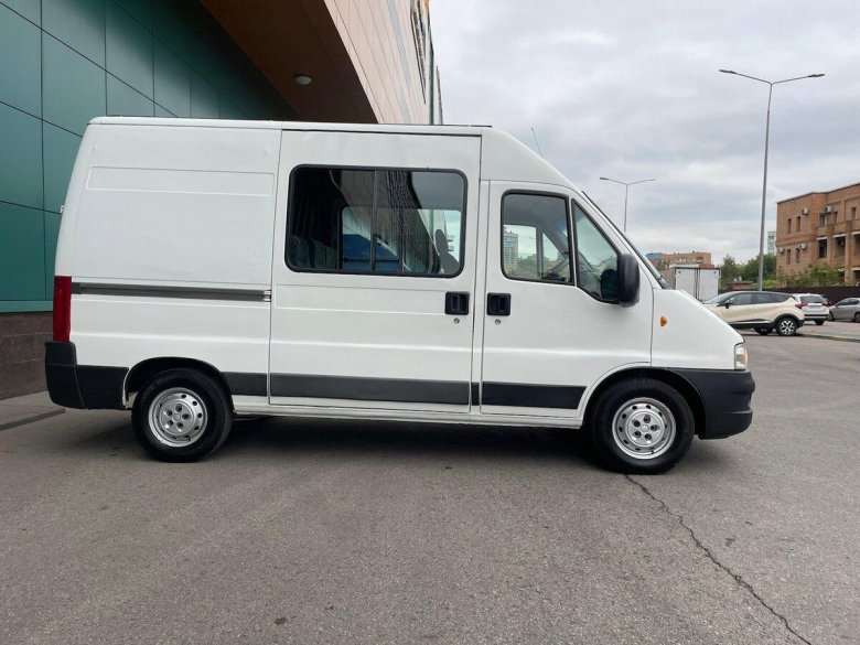 Внутри автомобиля