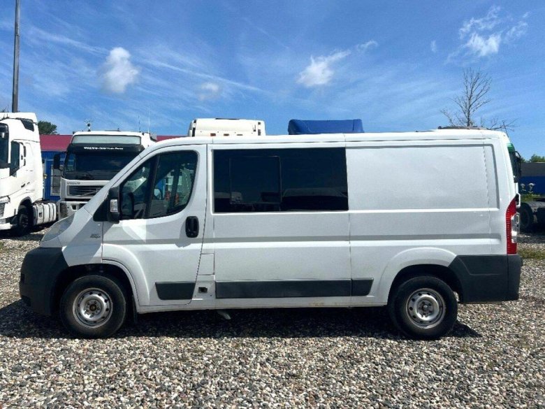 Автомобиль