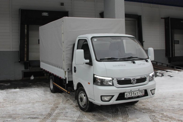 Китайские коммерческие фургоны