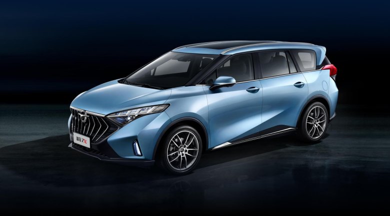 Российский минивэн