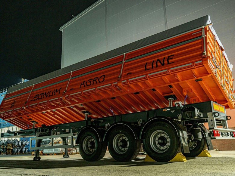 Полуприцеп зерновоз Бонум