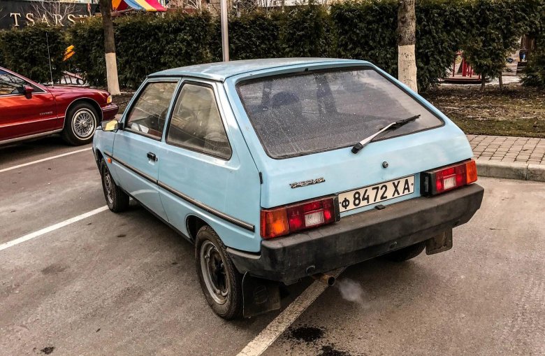 Заз-1102 «таврия»