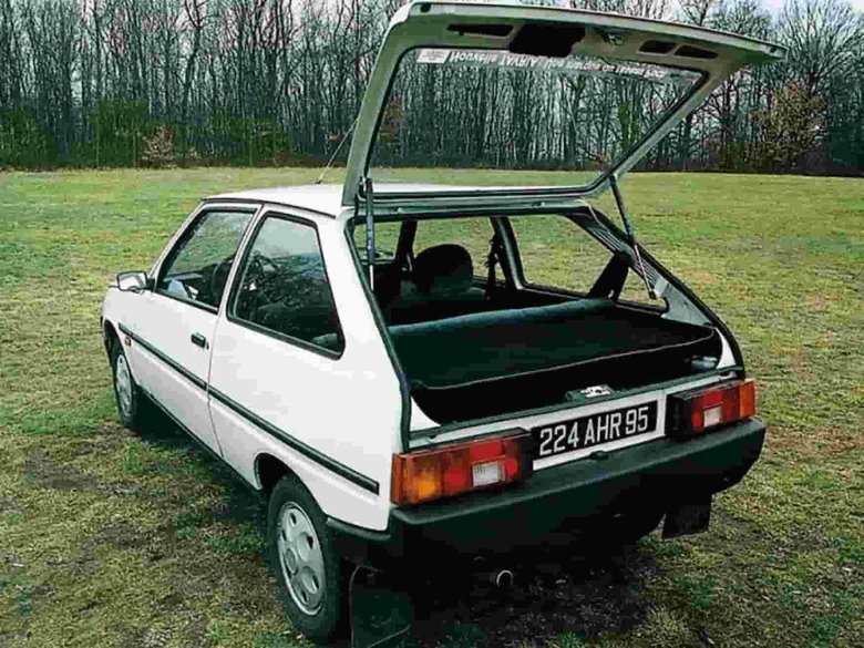 ЗАЗ 1102 «Таврия» 1102