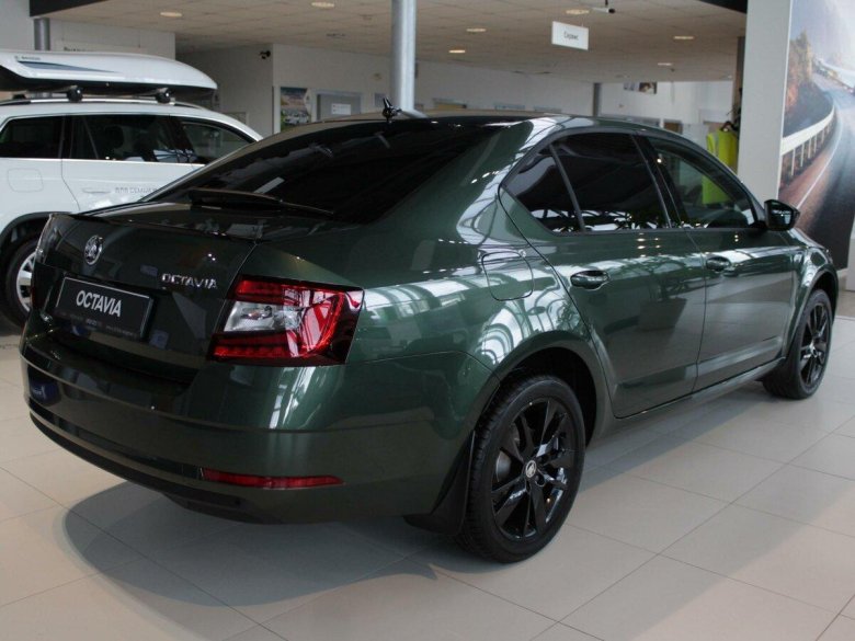 Skoda Octavia a7 зеленая