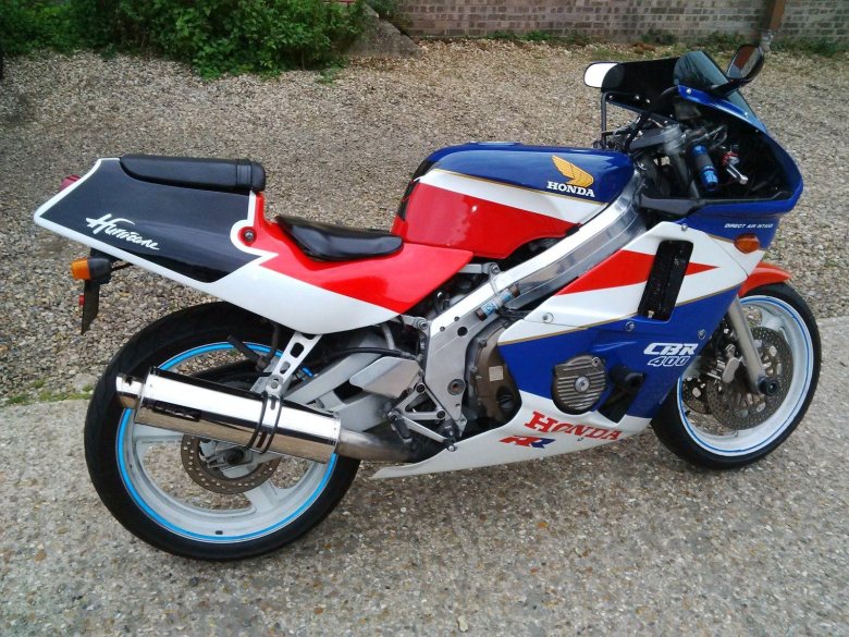 Honda cbr400rr nc23