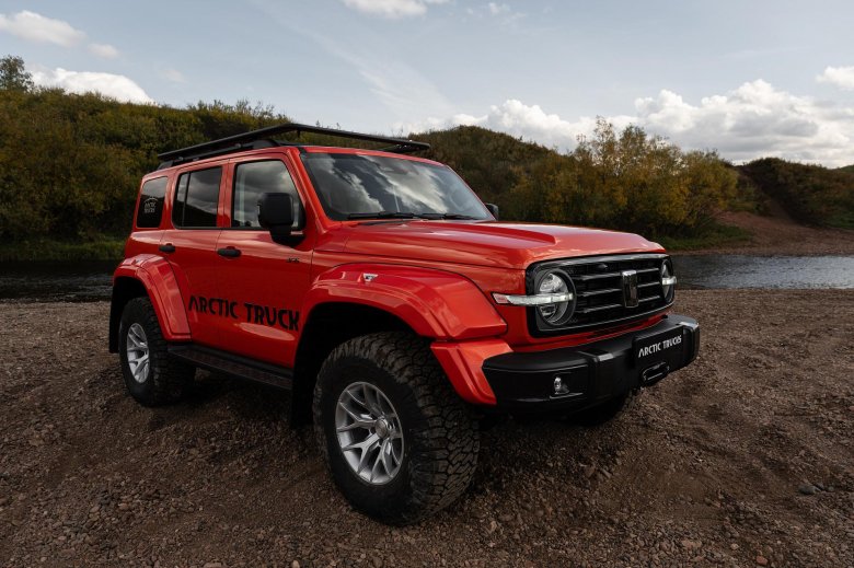 Land Cruiser 300 Arctic Trucks