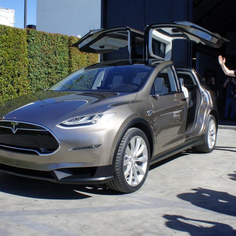 Tesla кроссовер model x