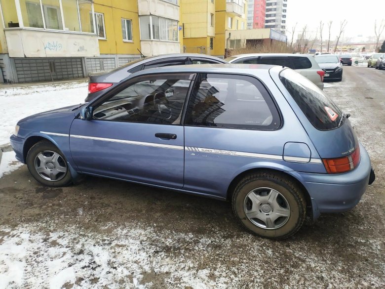 Тойота Королла 2 хэтчбек