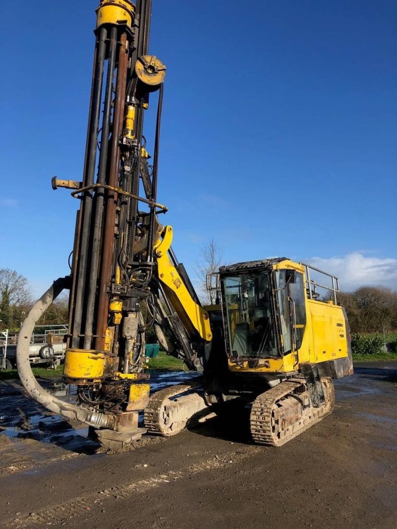 Буровой станок Roc l6