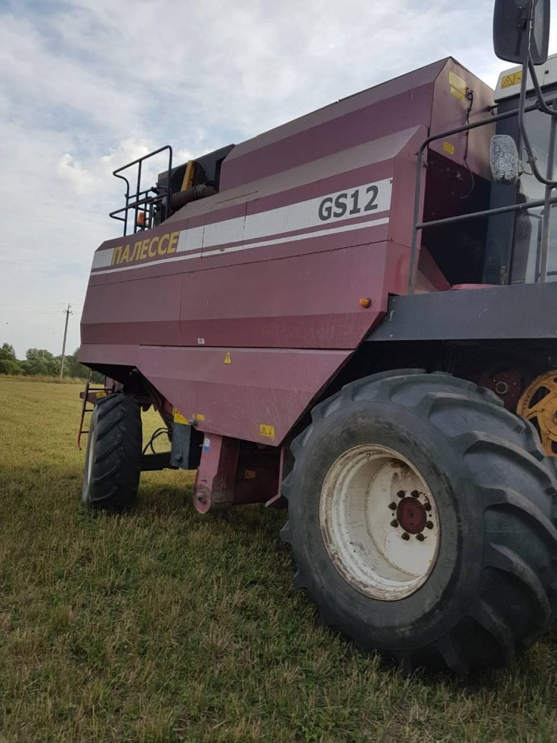 Комбайн КЗС-1218