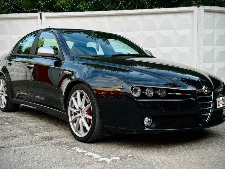 Aston martin v8 vantage iii рестайлинг