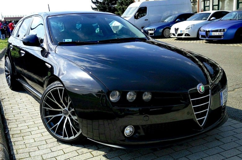 Alfa Romeo 159