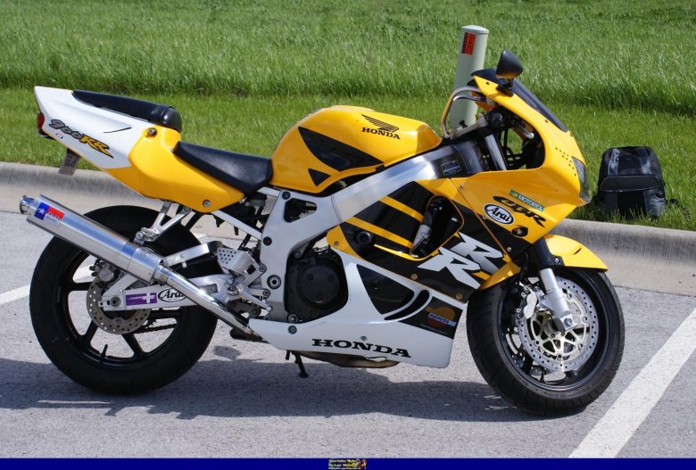 Honda cbr900rr