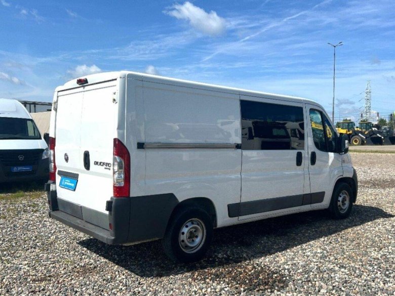 Внутри автомобиля