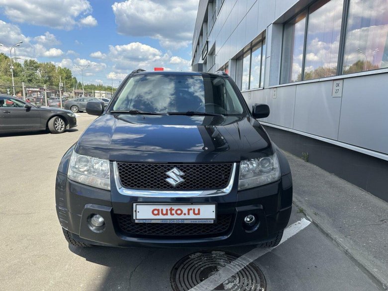 Сузуки Гранд Витара 2011 2.0