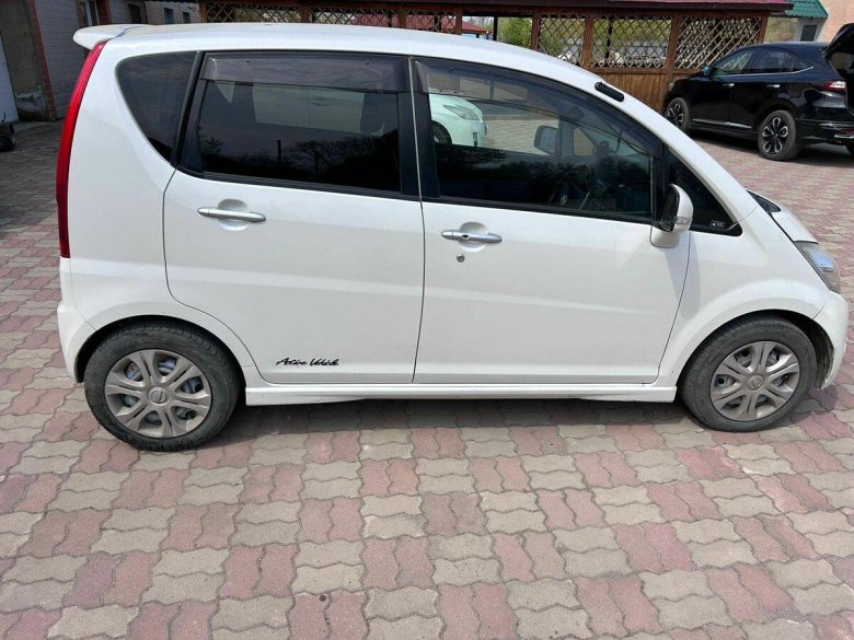 Nissan serena ii (c24)