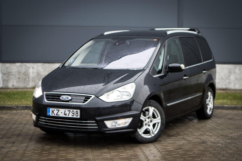 Внутри автомобиля