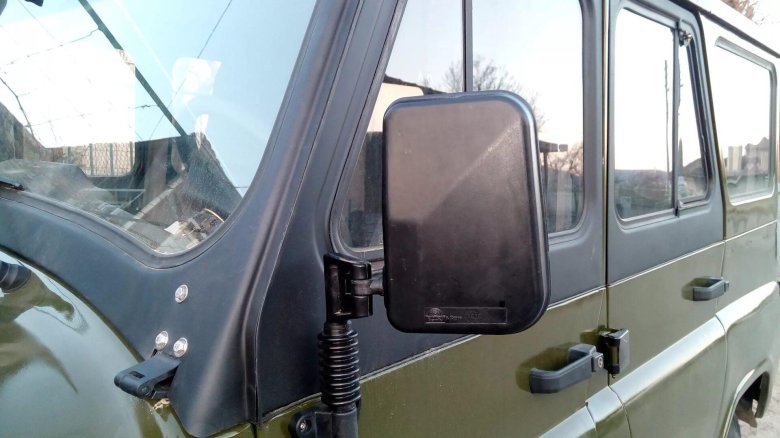 Петля лобового стекла УАЗ 469