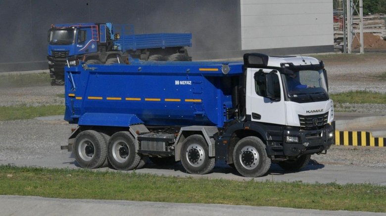 КАМАЗ 65951 самосвал