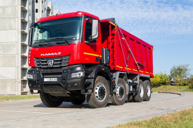 Новый камаз самосвал