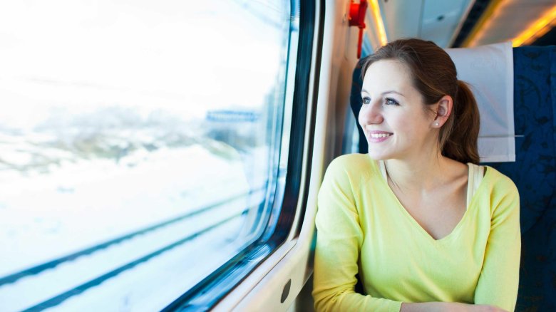 Женщина в поезде
