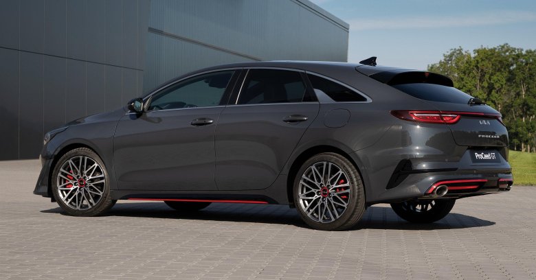 Kia proceed gt 2022