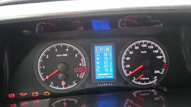Приборная панель ВАЗ 2110 Flash