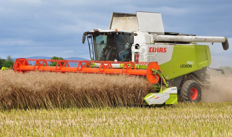 Комбайн CLAAS Lexion